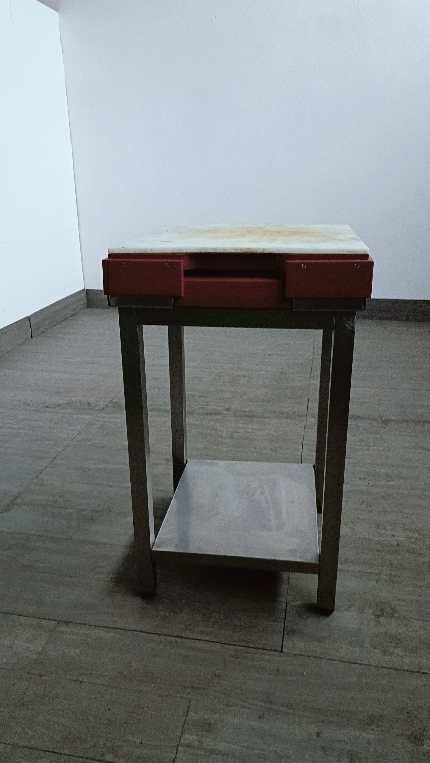 ceppo per macelleria con piano in polietilene 50x50